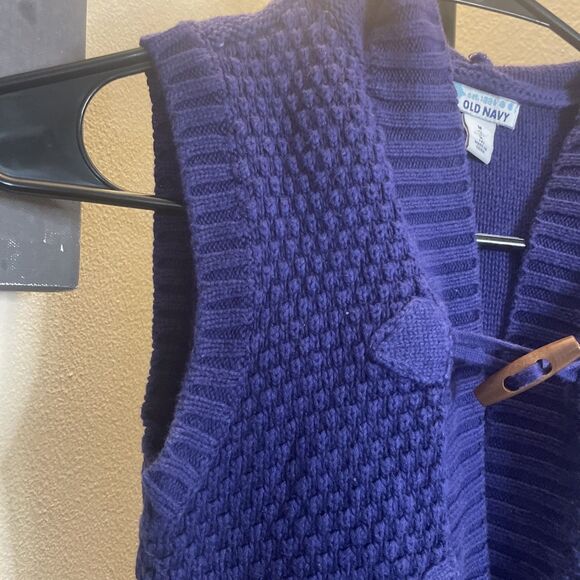 Old Navy Sweater Vest Cable Knit Hooded Pockets Wood Buttons Retro Girl's M (8) - Picture 4 of 8